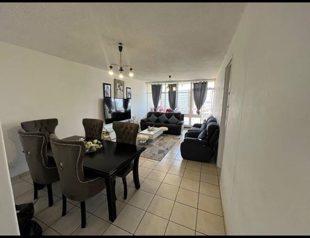 2 BEDROOM APARTMENT FOR SALE IN BEDFORD GARDENS